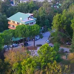Villa Park Hotel